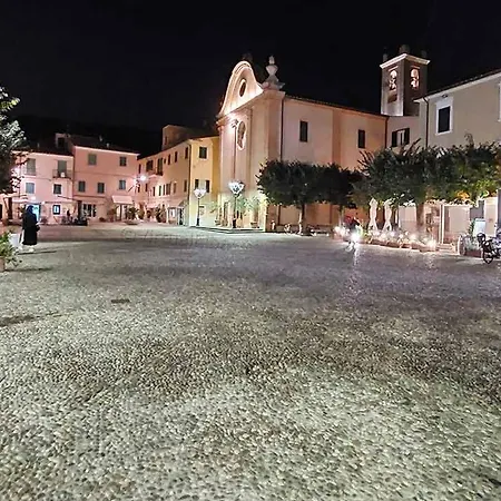 Διαμέρισμα In Piazza Marciana Marina (Isola d'Elba)